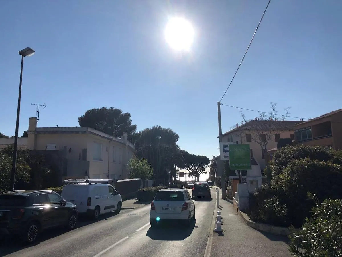 Studio 37M2 A Saint Cyr Sur Mer - Les Lecques - Proche Mer - Parking - Tout Confort - Calme